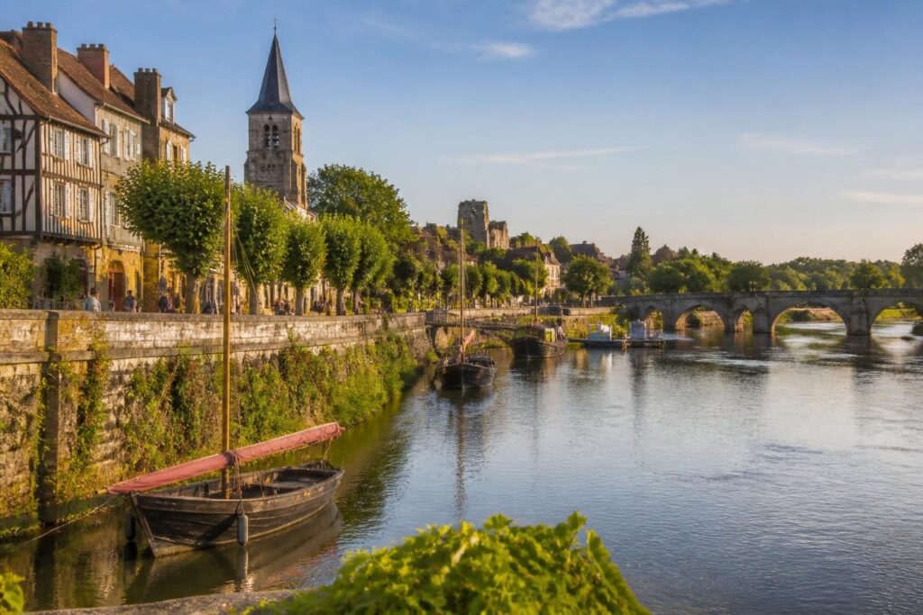 Decize, la ville « en Loire assise » : balade et patrimoine